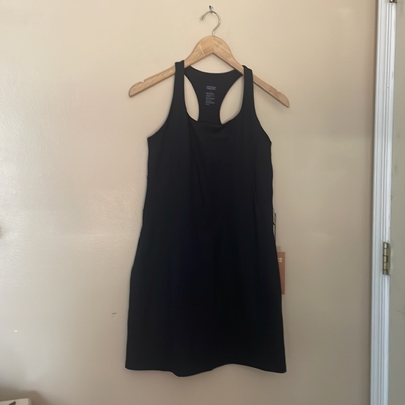 Girlfriend Collective 'Paloma' Racerback Dress in black - Picture 5 of 5